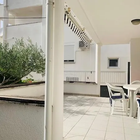 Apartment Diklo 1 *